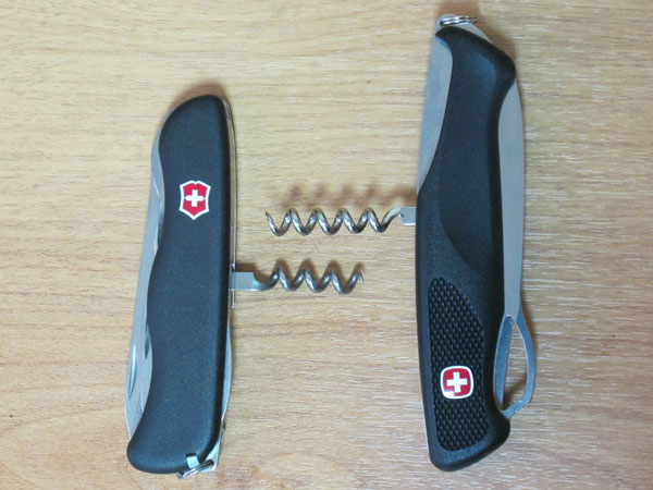 Штопор у Wenger и у Victorinox